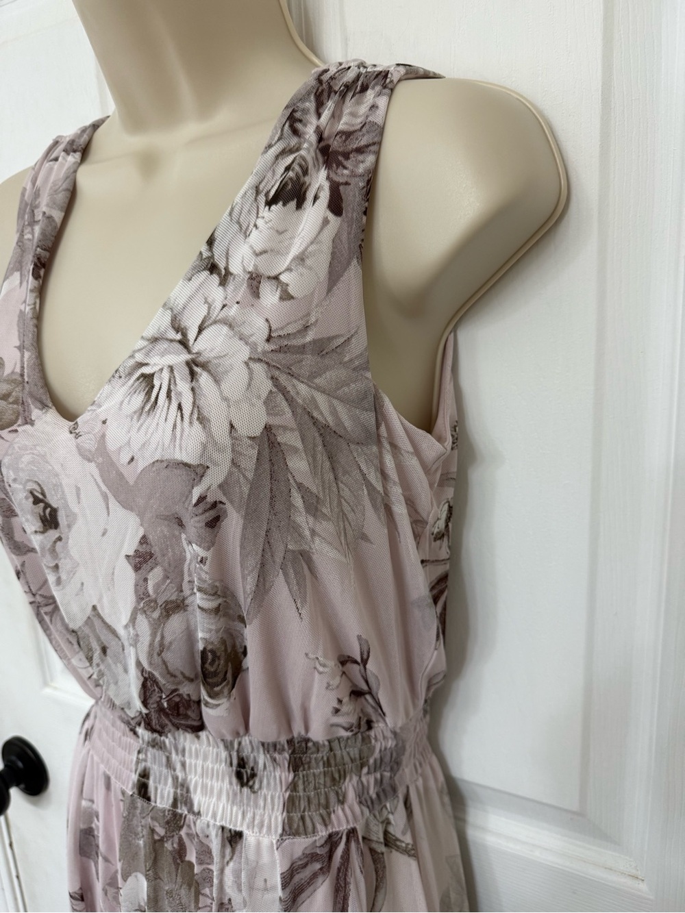 Kate & Lily Blush Floral Chiffon Maxi Dress Smocked Waist Size 4 - Picture 7 of 12